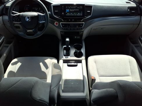 Used 2020 Honda Pilot EX image 18