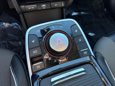 Used 2022 Kia Niro EX w/ Cold Weather Package image 18