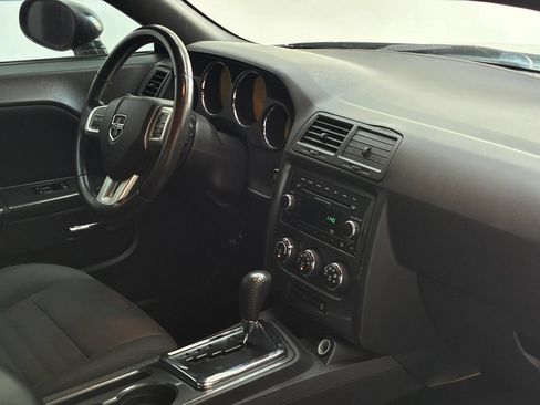 Used 2013 Dodge Challenger SXT RWD image 23
