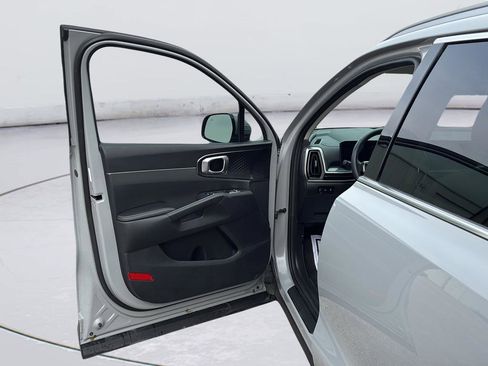 Certified 2025 Kia Sorento EX image 20