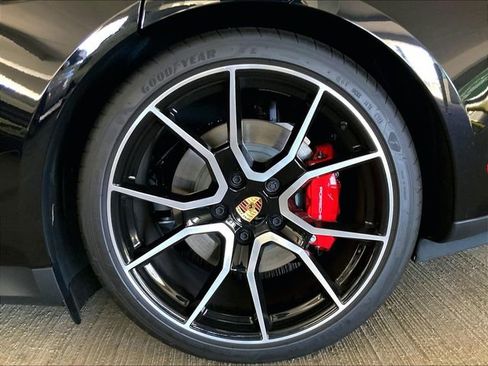 Used 2025 Porsche Taycan 4S image 22