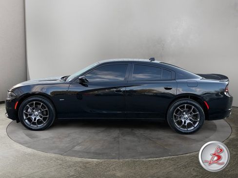 Used 2018 Dodge Charger GT image 4