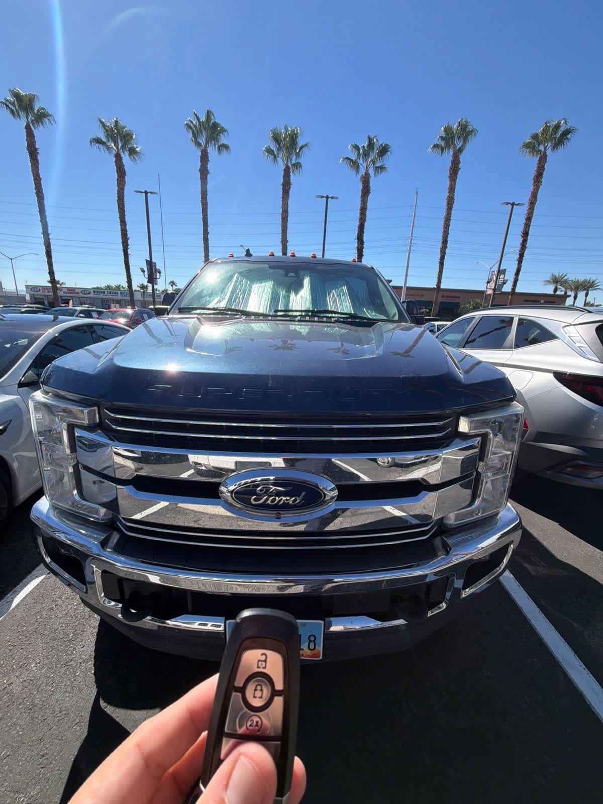 Used 2019 Ford F350 Lariat w/ Lariat Ultimate Package AWD/4WD image 2
