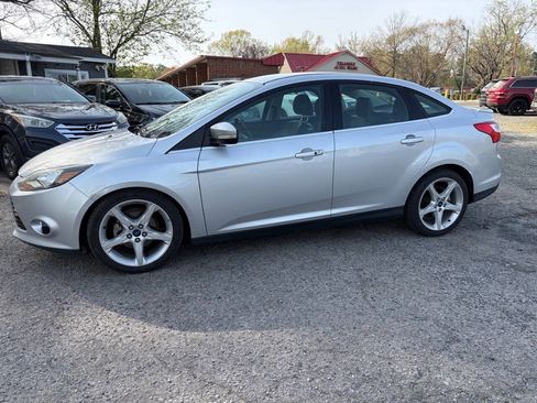 Used 2014 Ford Focus Titanium image 6