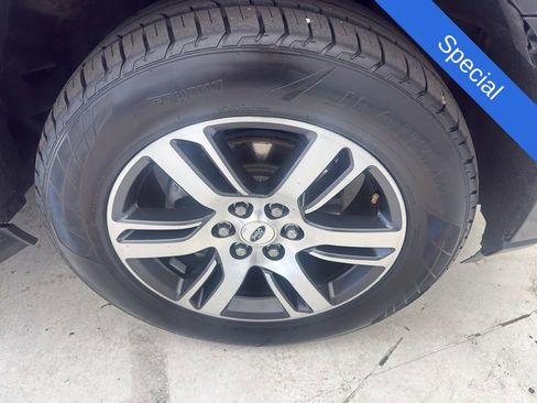 Used 2024 Ford Expedition Limited image 8