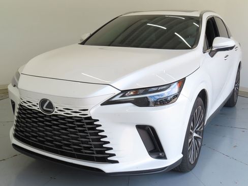 Used 2024 Lexus RX 350 Premium Plus w/ Convenience Package FWD image 8