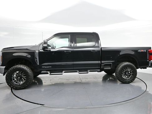 Used 2024 Ford F250 Lariat AWD/4WD image 4