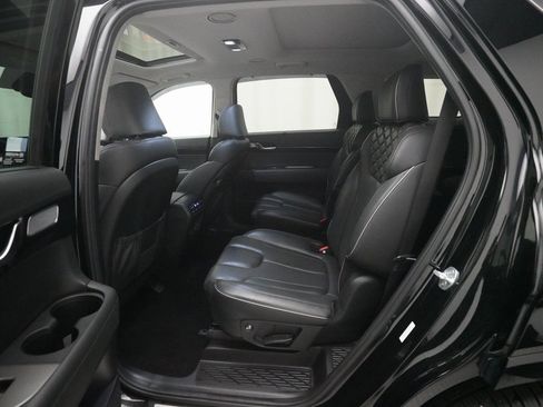 Used 2022 Hyundai Palisade Limited image 16