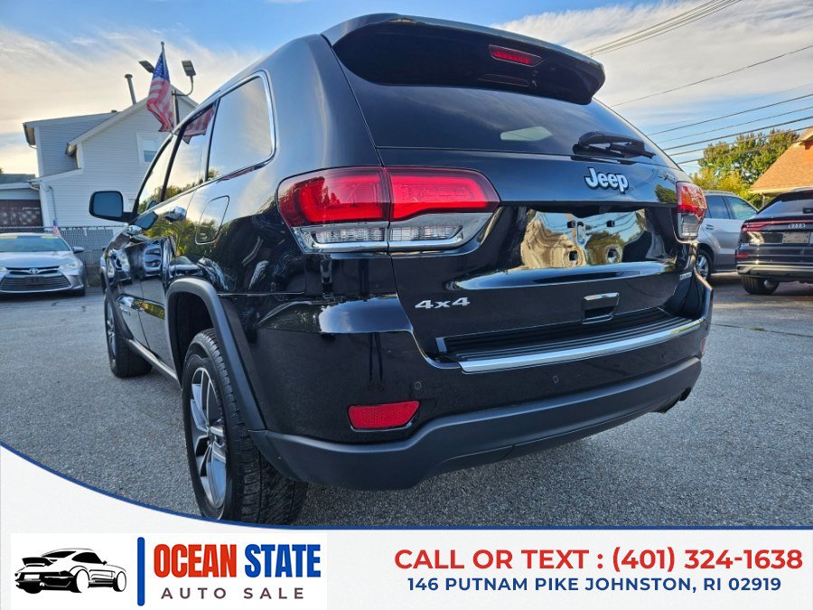Used 2021 Jeep Grand Cherokee Limited w/ Premium Lighting Group AWD/4WD image 3