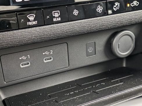 New 2026 Mitsubishi Outlander LE FWD image 30