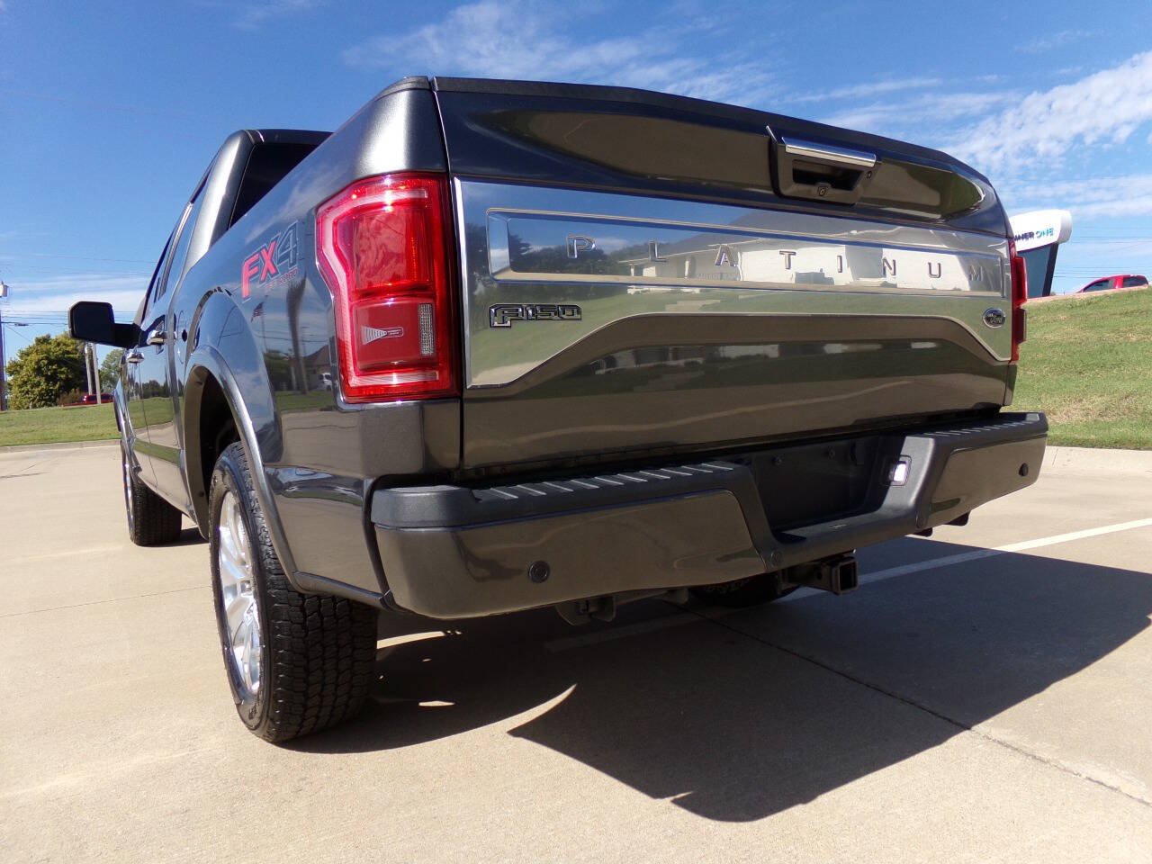 Used 2017 Ford F150 Platinum w/ Equipment Group 701A Luxury AWD/4WD image 33