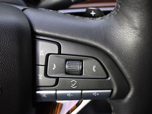 Certified 2023 Cadillac Escalade Premium Luxury image 38