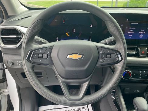 Used 2026 Chevrolet TrailBlazer LT FWD image 16