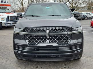 New 2026 Lincoln Navigator Reserve w/ Jet Appearance Package AWD/4WD video 2