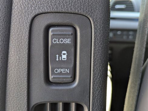 Used 2018 Honda Odyssey Elite image 21