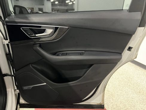 Used 2018 Audi Q7 3.0T Premium Plus image 32