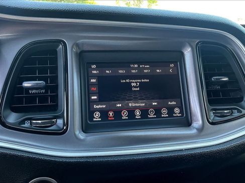 Used 2019 Dodge Challenger SXT RWD image 31