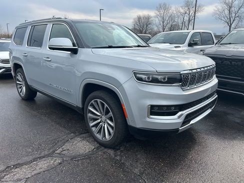 Used 2022 Jeep Grand Wagoneer Series II w/ Convenience Group III image 5