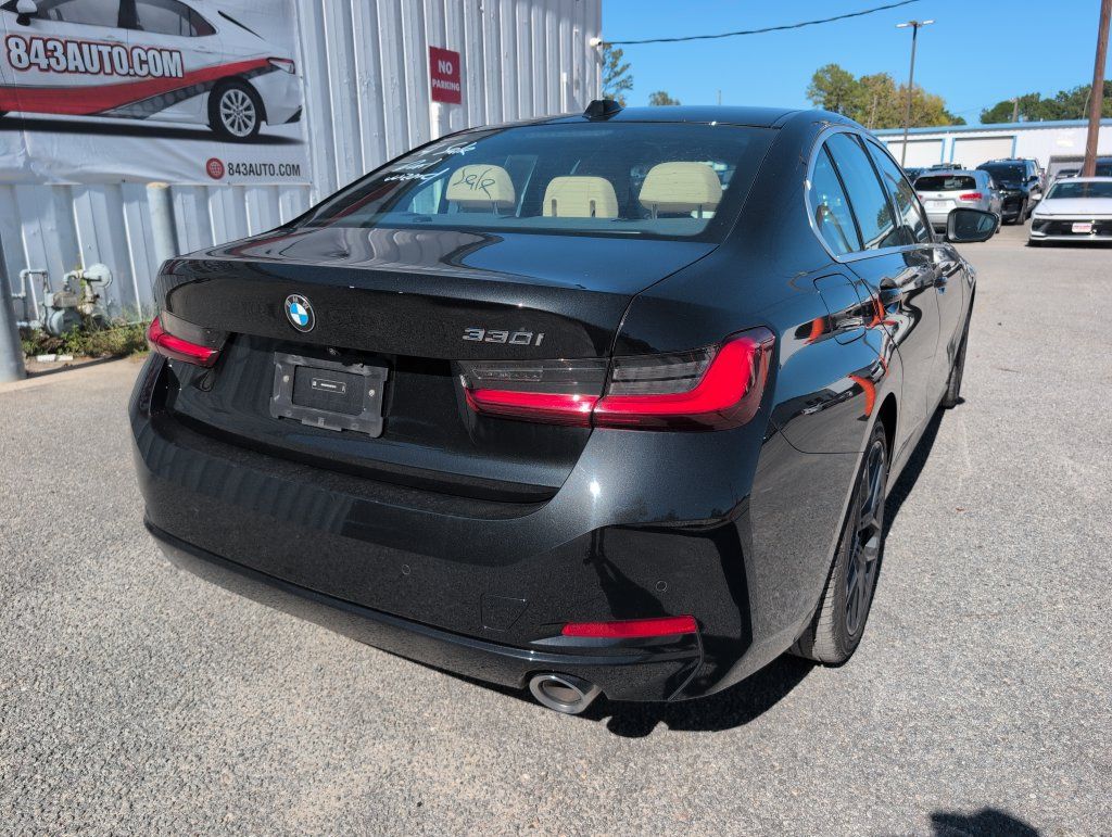 Used 2025 BMW 330i Sedan RWD image 8