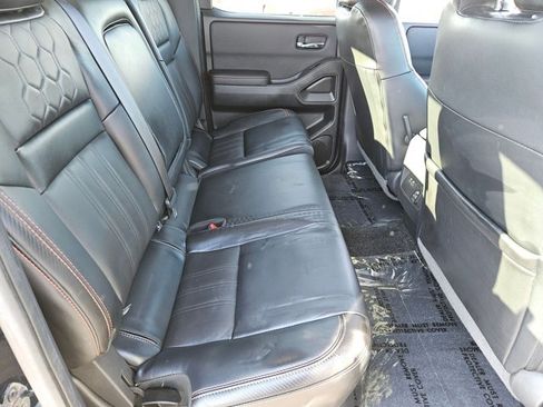 Used 2023 Nissan Frontier PRO-4X w/ Pro-4X Premium Package AWD/4WD image 25