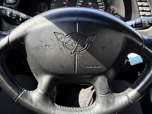 Used 2000 Chevrolet Corvette Convertible w/ Memory Pkg RWD image 16