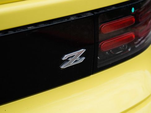 Used 2024 Nissan Z Performance w/ Floor Mat Package RWD image 11