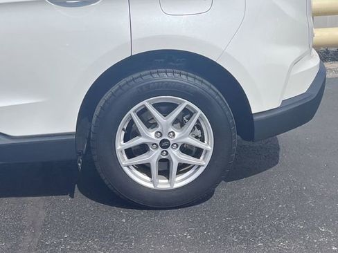 Used 2023 Ford Edge SEL w/ Convenience Package image 19