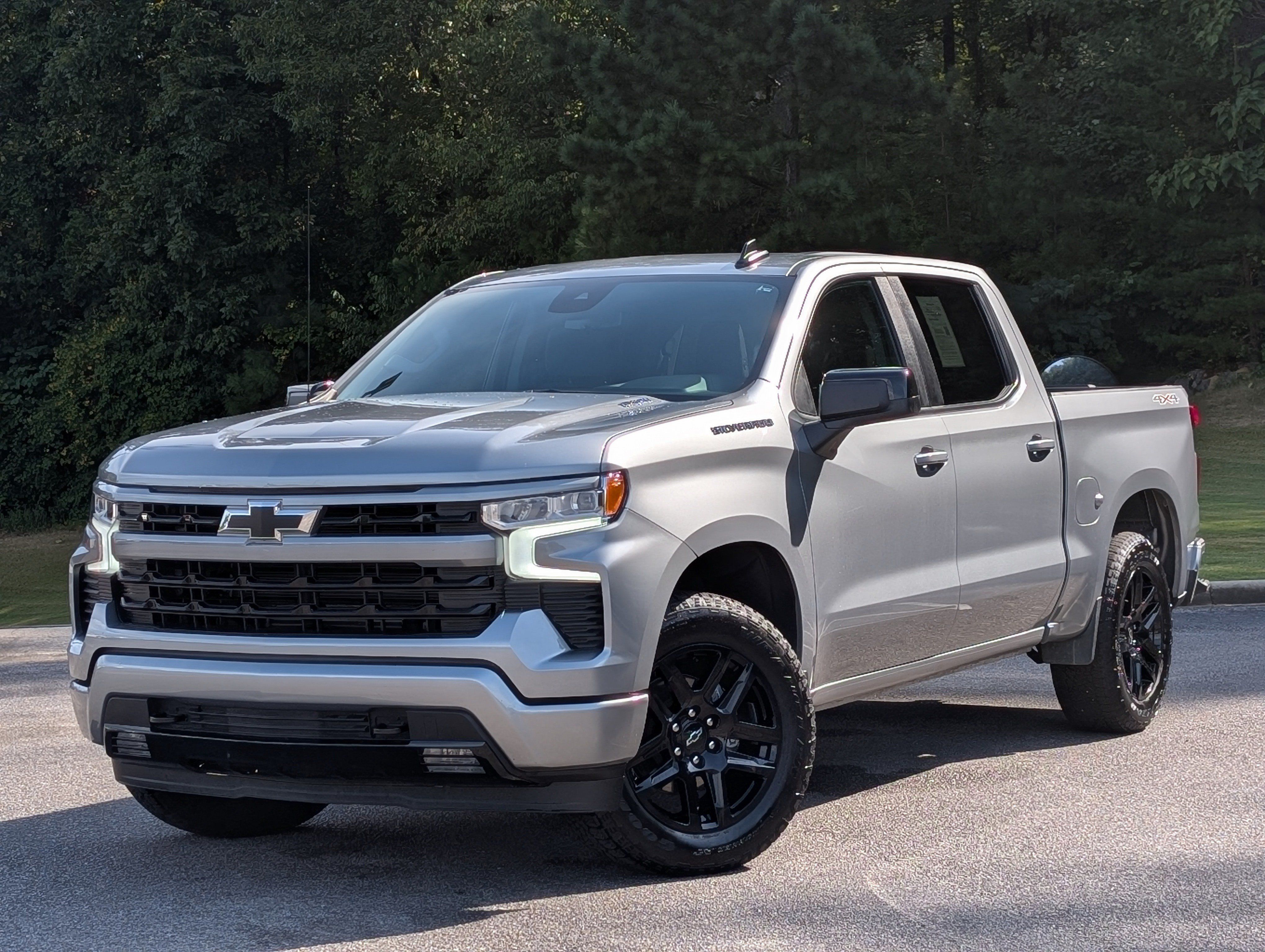 Used 2026 Chevrolet Silverado 1500 RST w/ RST Select Package AWD/4WD image 4