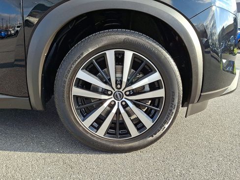 Certified 2023 Nissan Pathfinder Platinum w/ Cargo Package image 10