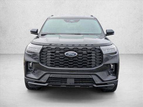 New 2026 Ford Explorer ST-Line w/ ST-Line Street Pack AWD/4WD image 5