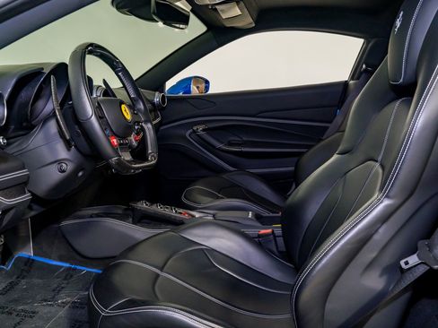 Certified 2022 Ferrari F8 Tributo RWD image 17