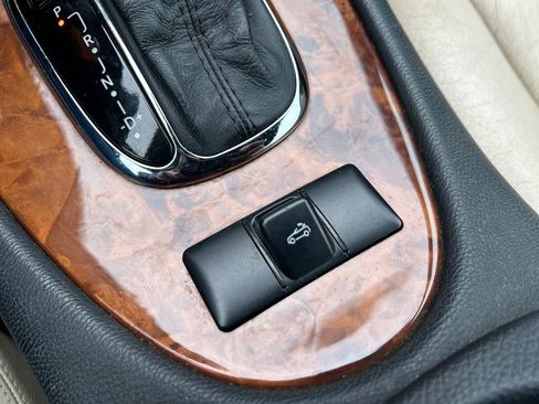 Used 2008 Mercedes-Benz CLK 350 Cabriolet image 23