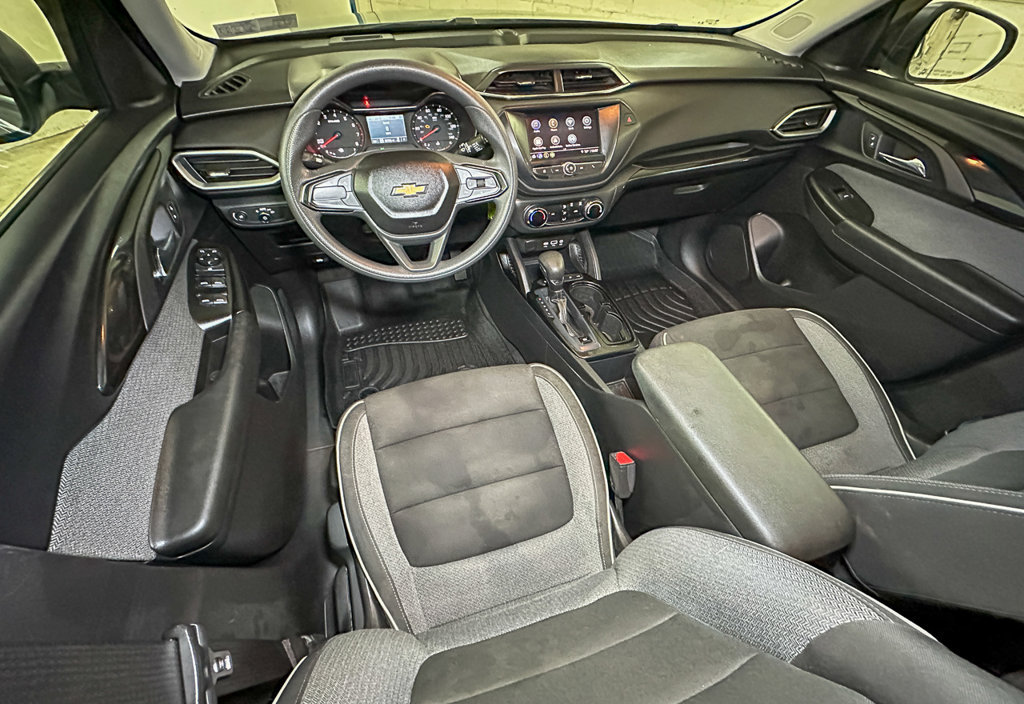 Used 2021 Chevrolet TrailBlazer LS AWD/4WD image 12