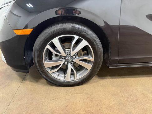 Used 2023 Honda Odyssey Touring image 94