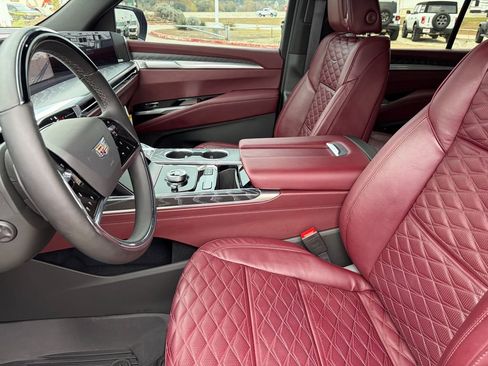 Used 2026 Cadillac Escalade Sport w/ Touring Package image 9