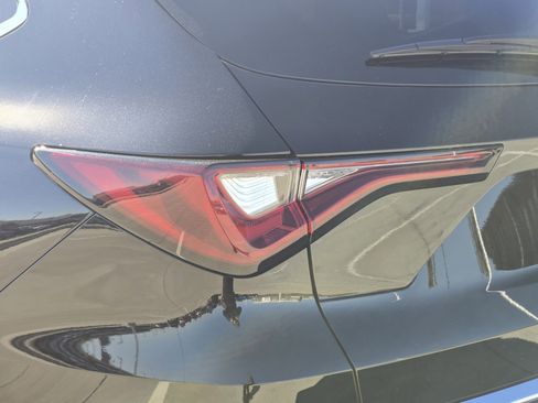 Certified 2025 Acura MDX w/ Technology Package image 11