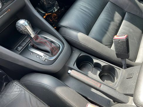 Used 2014 Volkswagen GTI Driver's Edition FWD image 18