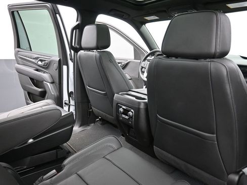 Used 2023 GMC Yukon Denali image 12