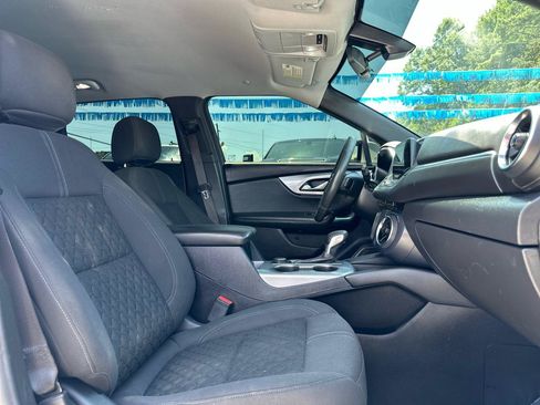 Used 2021 Chevrolet Blazer LT FWD image 18