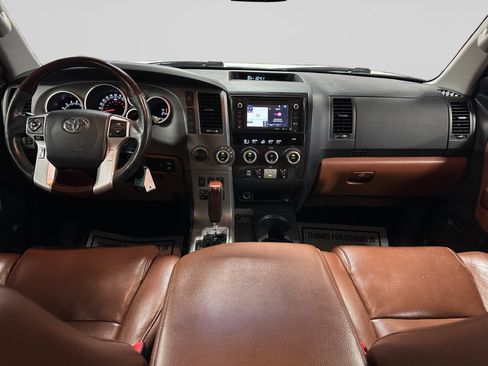 Used 2014 Toyota Sequoia Platinum AWD/4WD image 17