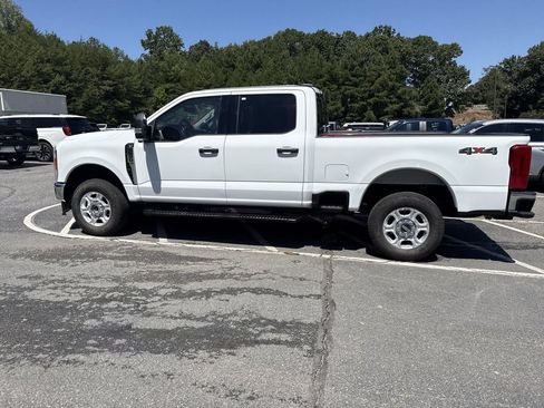 Used 2025 Ford F250 XLT AWD/4WD image 12