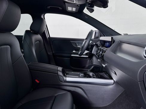 Certified 2026 Mercedes-Benz GLA 250 image 7