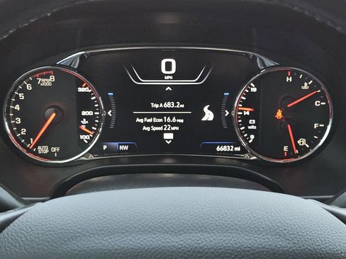 Used 2022 GMC Acadia AT4 w/ Technology Package image 21