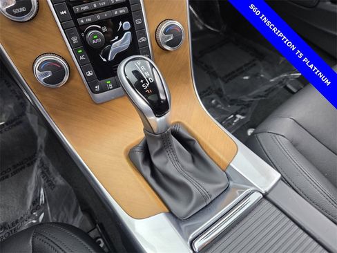 Used 2018 Volvo S60 T5 Inscription Platinum image 24