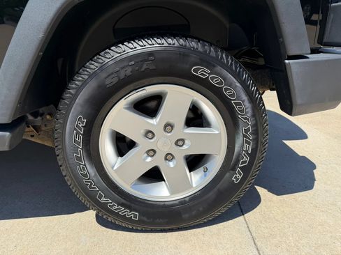 Used 2014 Jeep Wrangler Sport w/ Quick Order Package 24S AWD/4WD image 62