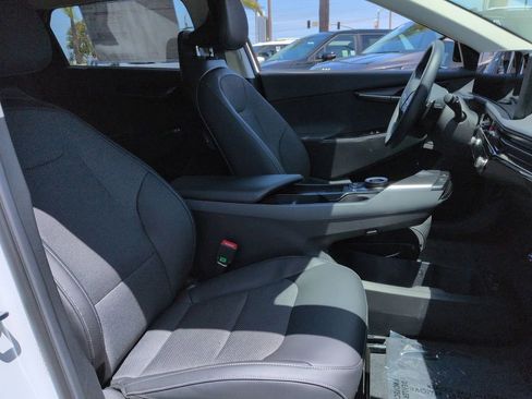 New 2025 Kia EV6 Light RWD image 29