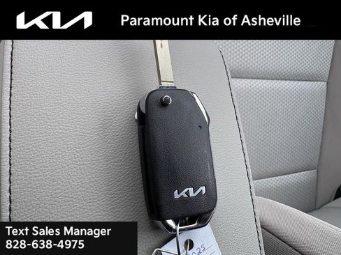 New 2025 Kia Soul LX image 28