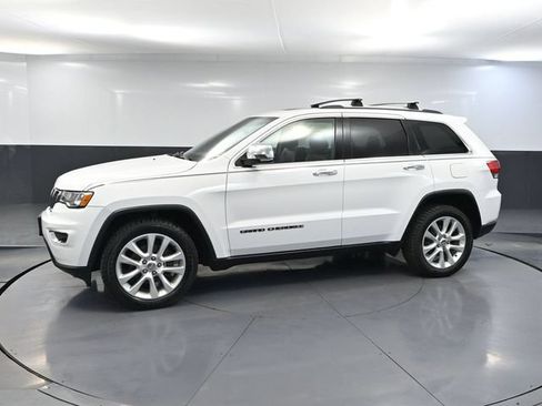 Used 2017 Jeep Grand Cherokee Limited w/ Trailer Tow Group IV AWD/4WD image 10