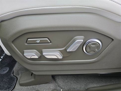 New 2025 Hyundai Santa Fe Calligraphy image 12