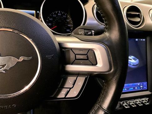 Used 2018 Ford Mustang GT w/ Black Accent Pkg RWD image 18